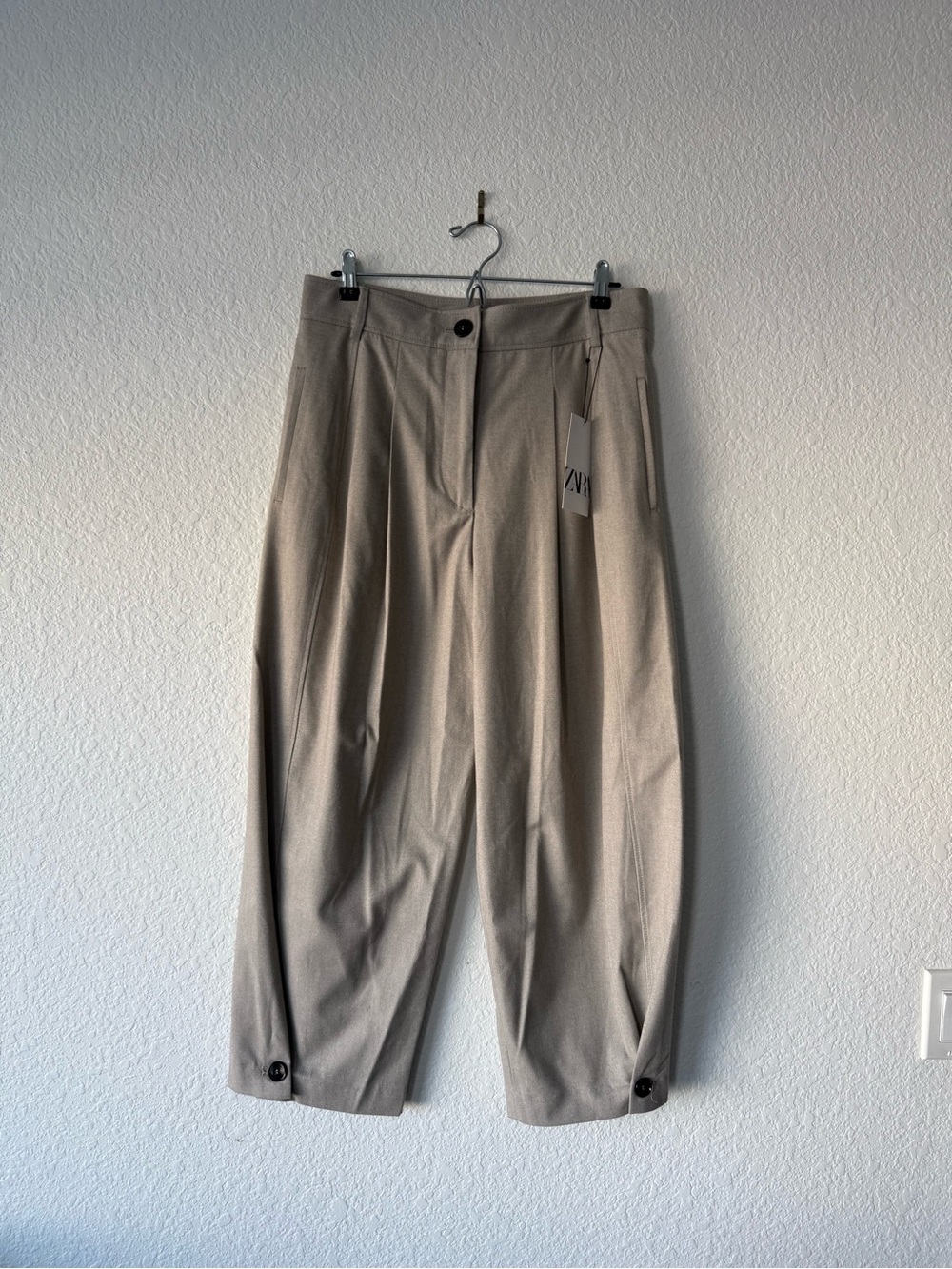 NWT Zara Women’s Barrel Pleated Wide-Leg Pants